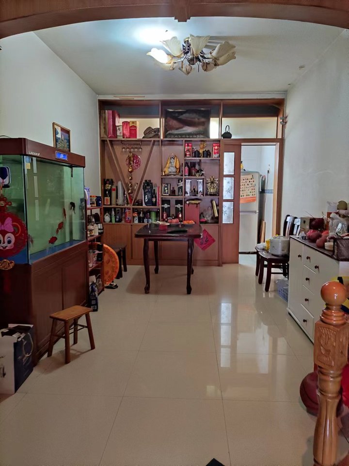 郑州市二七区郑密路17号1号楼5单元6层西户