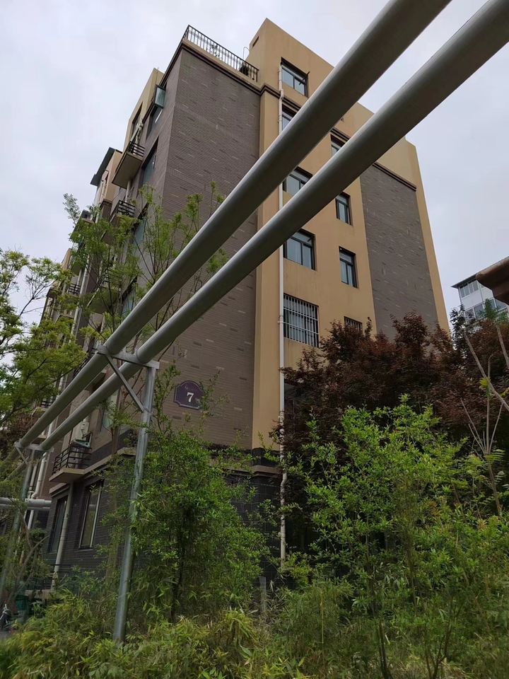 郑州市管城回族区豫丰街1号7号楼2单元3层301号