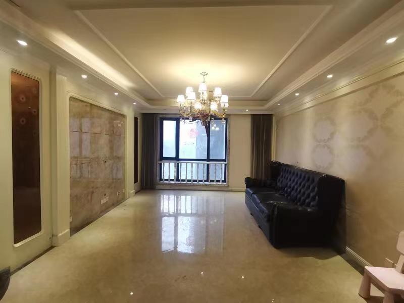 郑州市金水区东风路28号院8号楼1单元8层801号（不动产权证号：1201147617）