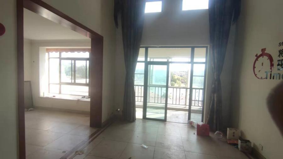 郑州市惠济区黄河南岸86号湖光山色3号楼2单元5层15号